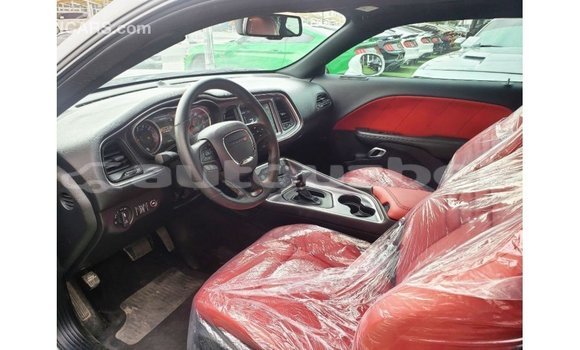 Buy Import Dodge Challenger White Car in Import - Dubai in Andijon Buy Import Dodge Challenger White Car in Import - Dubai in Andijon