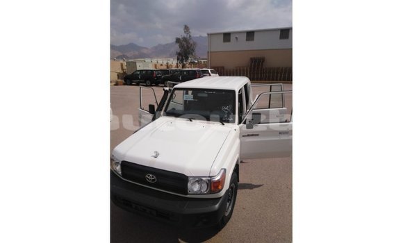 Buy Import Toyota Land Cruiser White Car in Import - Dubai in Andijon Buy Import Toyota Land Cruiser White Car in Import - Dubai in Andijon