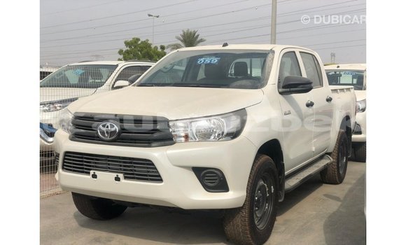 Buy Import Toyota Hilux White Car in Import - Dubai in Andijon Buy Import Toyota Hilux White Car in Import - Dubai in Andijon
