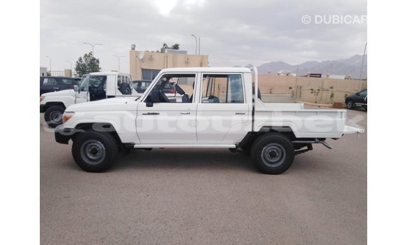 Buy Import Toyota Land Cruiser White Car in Import - Dubai in Andijon Buy Import Toyota Land Cruiser White Car in Import - Dubai in Andijon