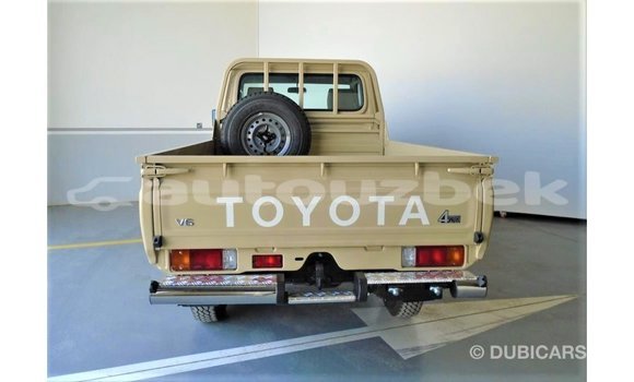 Buy Import Toyota Land Cruiser Beige Car in Import - Dubai in Andijon Buy Import Toyota Land Cruiser Beige Car in Import - Dubai in Andijon