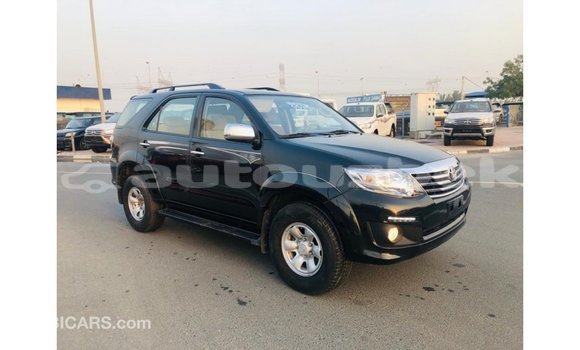 Buy Import Toyota Fortuner Black Car in Import - Dubai in Andijon Buy Import Toyota Fortuner Black Car in Import - Dubai in Andijon