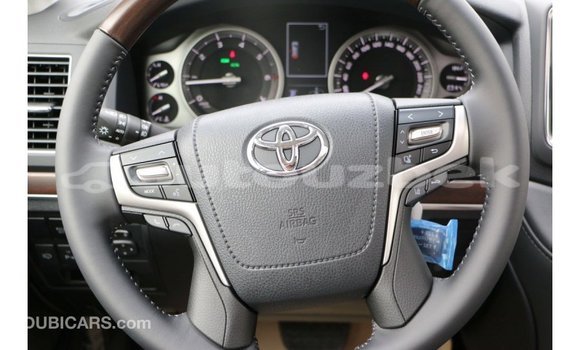 Buy Import Toyota Land Cruiser White Car in Import - Dubai in Andijon Buy Import Toyota Land Cruiser White Car in Import - Dubai in Andijon
