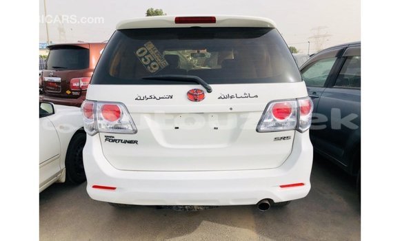 Buy Import Toyota Fortuner White Car in Import - Dubai in Andijon Buy Import Toyota Fortuner White Car in Import - Dubai in Andijon