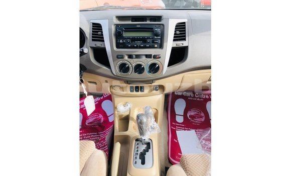 Buy Import Toyota Fortuner White Car in Import - Dubai in Andijon Buy Import Toyota Fortuner White Car in Import - Dubai in Andijon