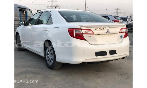 Buy Import Toyota Camry White Car in Import - Dubai in Andijon Buy Import Toyota Camry White Car in Import - Dubai in Andijon