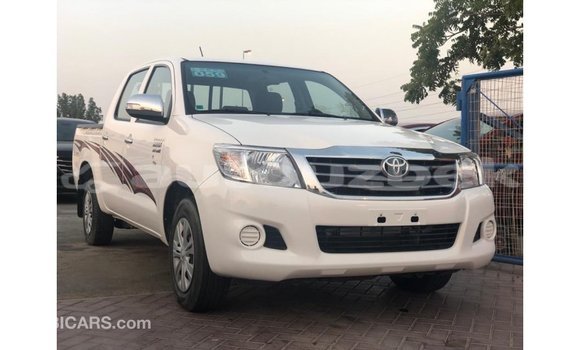 Buy Import Toyota Hilux White Car in Import - Dubai in Andijon Buy Import Toyota Hilux White Car in Import - Dubai in Andijon