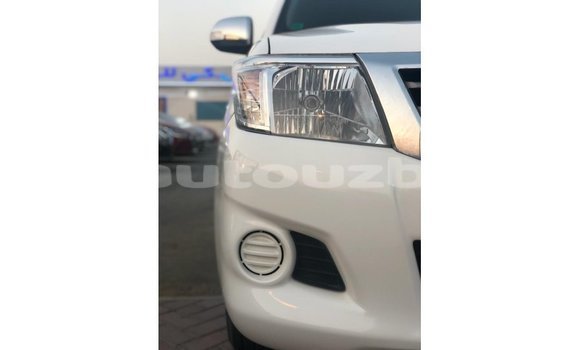 Buy Import Toyota Hilux White Car in Import - Dubai in Andijon Buy Import Toyota Hilux White Car in Import - Dubai in Andijon