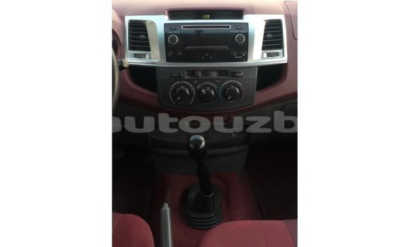 Buy Import Toyota Hilux White Car in Import - Dubai in Andijon Buy Import Toyota Hilux White Car in Import - Dubai in Andijon