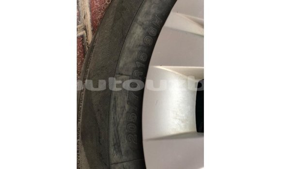 Buy Import Toyota Hilux White Car in Import - Dubai in Andijon Buy Import Toyota Hilux White Car in Import - Dubai in Andijon