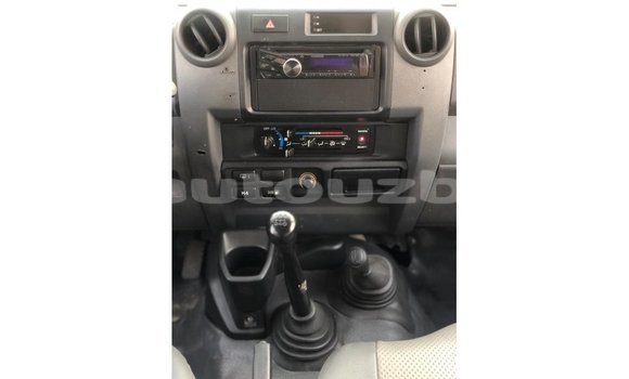 Buy Import Toyota Land Cruiser White Car in Import - Dubai in Andijon Buy Import Toyota Land Cruiser White Car in Import - Dubai in Andijon