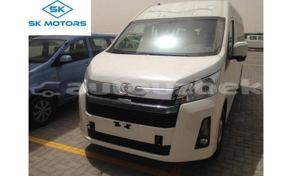 Buy Import Toyota Hiace White Car in Import - Dubai in Andijon