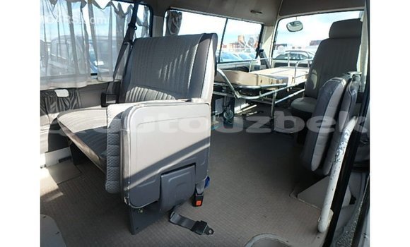 Buy Import Nissan Caravan White Car in Import - Dubai in Andijon Buy Import Nissan Caravan White Car in Import - Dubai in Andijon