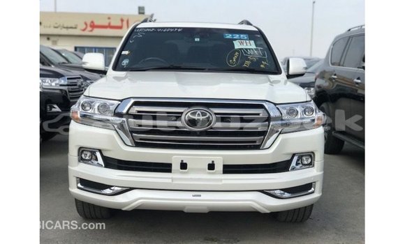 Buy Import Toyota Land Cruiser White Car in Import - Dubai in Andijon Buy Import Toyota Land Cruiser White Car in Import - Dubai in Andijon