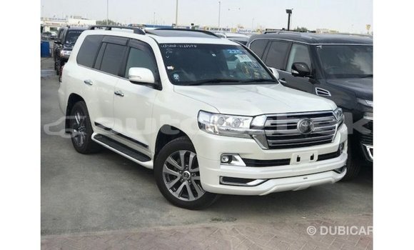 Buy Import Toyota Land Cruiser White Car in Import - Dubai in Andijon Buy Import Toyota Land Cruiser White Car in Import - Dubai in Andijon