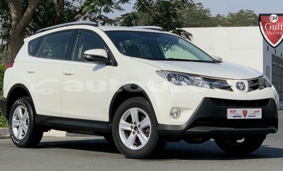 Buy Import Toyota 4Runner White Car in Import - Dubai in Andijon