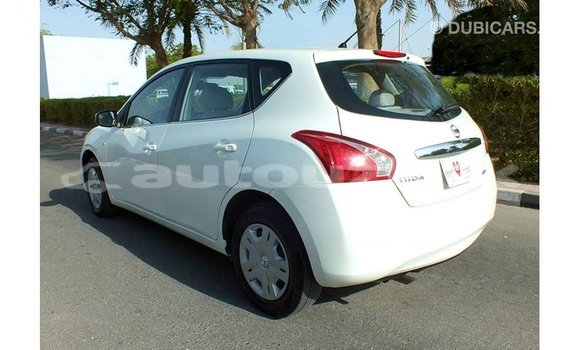Buy Import Nissan Tiida White Car in Import - Dubai in Andijon Buy Import Nissan Tiida White Car in Import - Dubai in Andijon