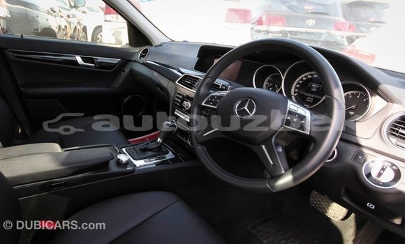 Buy Import Mercedes-Benz 200 White Car in Import - Dubai in Andijon Buy Import Mercedes-Benz 200 White Car in Import - Dubai in Andijon