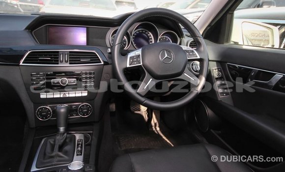 Buy Import Mercedes-Benz 200 White Car in Import - Dubai in Andijon Buy Import Mercedes-Benz 200 White Car in Import - Dubai in Andijon