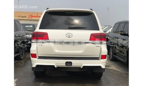 Buy Import Toyota Land Cruiser White Car in Import - Dubai in Andijon Buy Import Toyota Land Cruiser White Car in Import - Dubai in Andijon