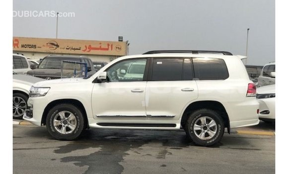 Buy Import Toyota Land Cruiser White Car in Import - Dubai in Andijon Buy Import Toyota Land Cruiser White Car in Import - Dubai in Andijon
