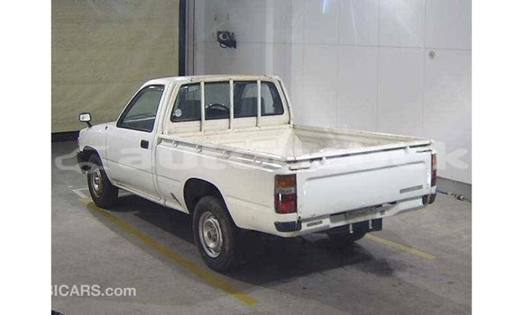 Buy Import Toyota Hilux White Car in Import - Dubai in Andijon Buy Import Toyota Hilux White Car in Import - Dubai in Andijon