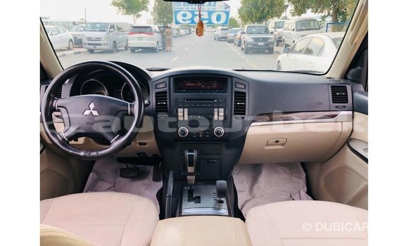 Buy Import Mitsubishi Pajero White Car in Import - Dubai in Andijon Buy Import Mitsubishi Pajero White Car in Import - Dubai in Andijon