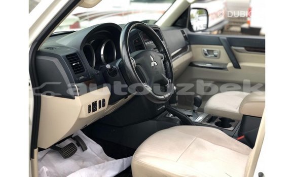 Buy Import Mitsubishi Pajero White Car in Import - Dubai in Andijon Buy Import Mitsubishi Pajero White Car in Import - Dubai in Andijon