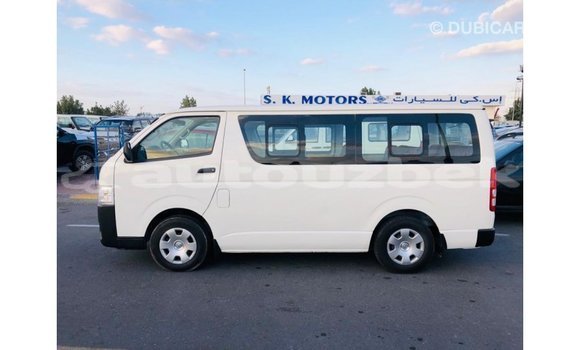 Buy Import Toyota Hiace White Car in Import - Dubai in Andijon Buy Import Toyota Hiace White Car in Import - Dubai in Andijon