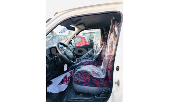 Buy Import Toyota Hiace White Car in Import - Dubai in Andijon Buy Import Toyota Hiace White Car in Import - Dubai in Andijon