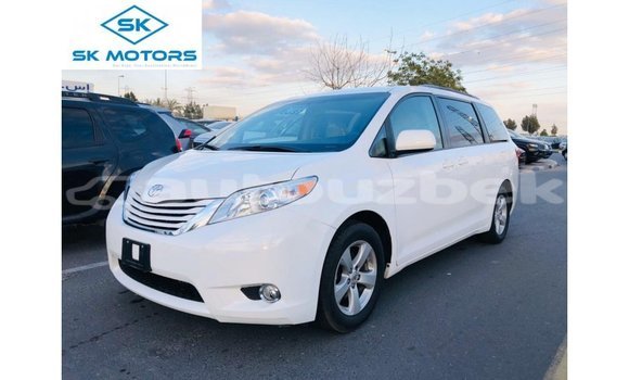 Buy Import Toyota Sienna White Car in Import - Dubai in Andijon Buy Import Toyota Sienna White Car in Import - Dubai in Andijon