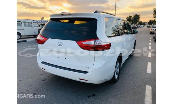 Buy Import Toyota Sienna White Car in Import - Dubai in Andijon Buy Import Toyota Sienna White Car in Import - Dubai in Andijon