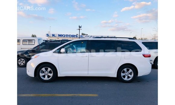 Buy Import Toyota Sienna White Car in Import - Dubai in Andijon Buy Import Toyota Sienna White Car in Import - Dubai in Andijon