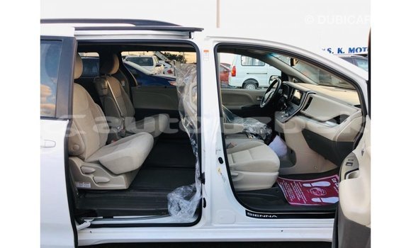 Buy Import Toyota Sienna White Car in Import - Dubai in Andijon Buy Import Toyota Sienna White Car in Import - Dubai in Andijon