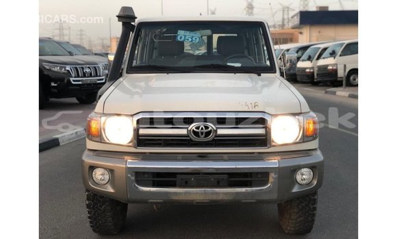 Buy Import Toyota Land Cruiser White Car in Import - Dubai in Andijon Buy Import Toyota Land Cruiser White Car in Import - Dubai in Andijon