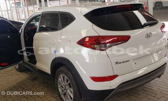 Buy Import Hyundai Tucson White Car in Import - Dubai in Andijon Buy Import Hyundai Tucson White Car in Import - Dubai in Andijon