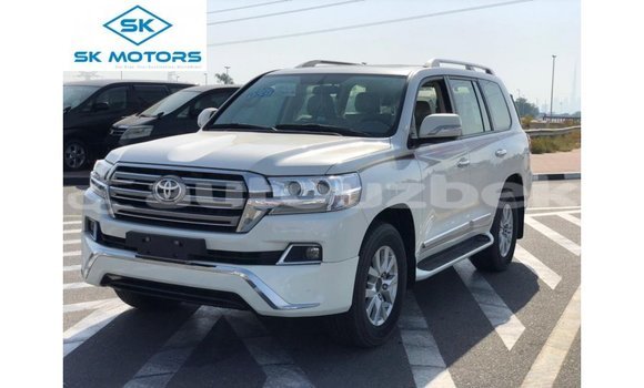 Buy Import Toyota Land Cruiser White Car in Import - Dubai in Andijon Buy Import Toyota Land Cruiser White Car in Import - Dubai in Andijon