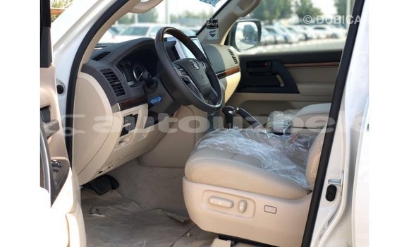 Buy Import Toyota Land Cruiser White Car in Import - Dubai in Andijon Buy Import Toyota Land Cruiser White Car in Import - Dubai in Andijon