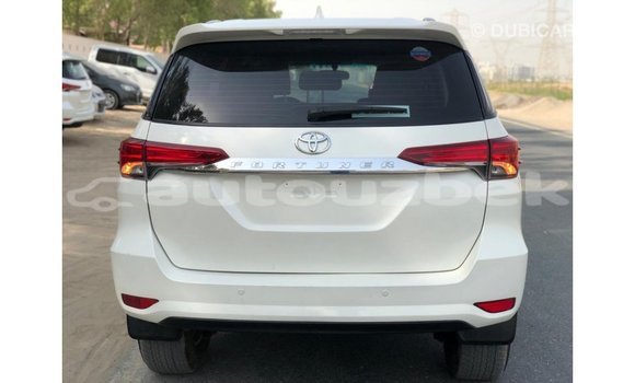 Buy Import Toyota Fortuner White Car in Import - Dubai in Andijon Buy Import Toyota Fortuner White Car in Import - Dubai in Andijon
