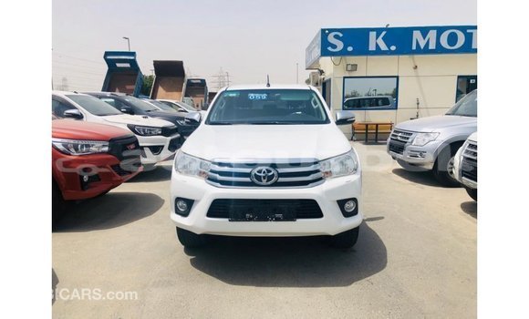 Buy Import Toyota Hilux White Car in Import - Dubai in Andijon Buy Import Toyota Hilux White Car in Import - Dubai in Andijon