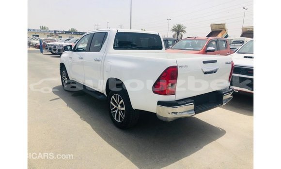 Buy Import Toyota Hilux White Car in Import - Dubai in Andijon Buy Import Toyota Hilux White Car in Import - Dubai in Andijon