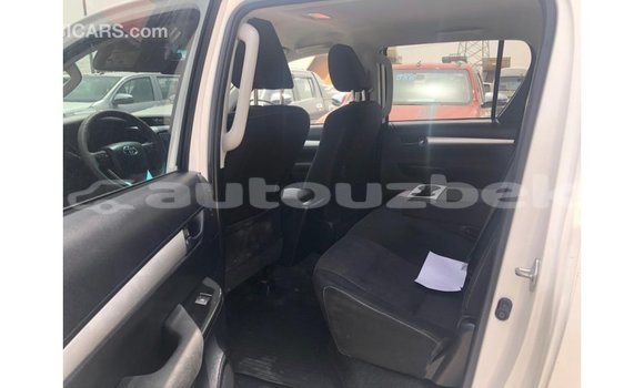 Buy Import Toyota Hilux White Car in Import - Dubai in Andijon Buy Import Toyota Hilux White Car in Import - Dubai in Andijon