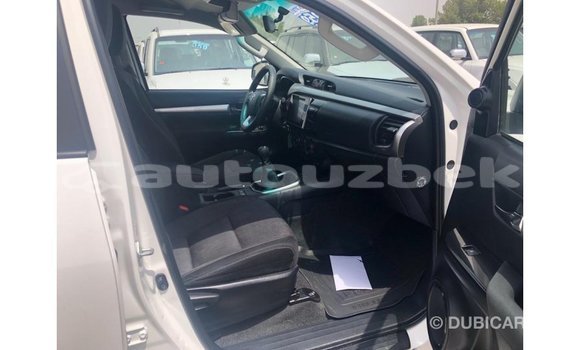 Buy Import Toyota Hilux White Car in Import - Dubai in Andijon Buy Import Toyota Hilux White Car in Import - Dubai in Andijon