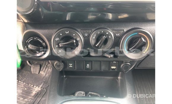 Buy Import Toyota Hilux White Car in Import - Dubai in Andijon Buy Import Toyota Hilux White Car in Import - Dubai in Andijon