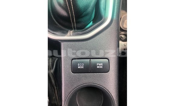 Buy Import Toyota Hilux White Car in Import - Dubai in Andijon Buy Import Toyota Hilux White Car in Import - Dubai in Andijon