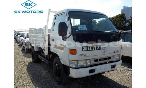 Buy Import Toyota Dyna White Car in Import - Dubai in Andijon