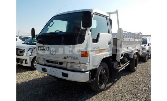 Buy Import Toyota Dyna White Car in Import - Dubai in Andijon Buy Import Toyota Dyna White Car in Import - Dubai in Andijon