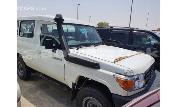 Buy Import Toyota Land Cruiser White Car in Import - Dubai in Andijon Buy Import Toyota Land Cruiser White Car in Import - Dubai in Andijon