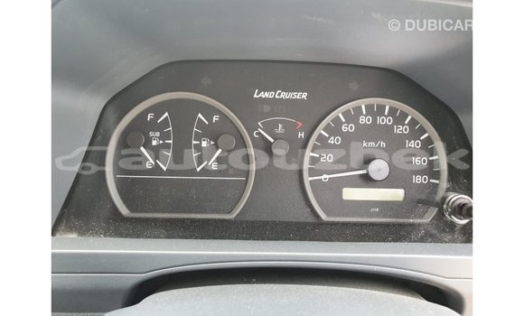 Buy Import Toyota Land Cruiser White Car in Import - Dubai in Andijon Buy Import Toyota Land Cruiser White Car in Import - Dubai in Andijon