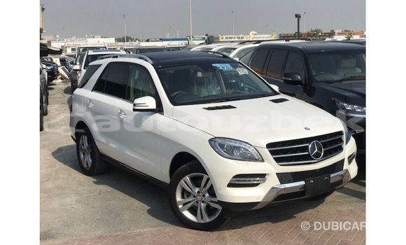 Buy Import Mercedes-Benz 190 White Car in Import - Dubai in Andijon Buy Import Mercedes-Benz 190 White Car in Import - Dubai in Andijon